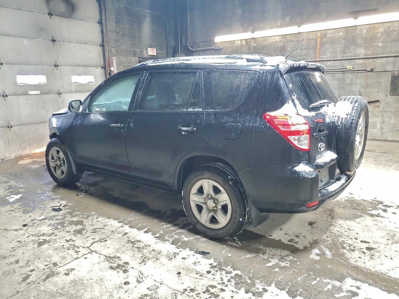 2012 TOYOTA RAV4 photo 2