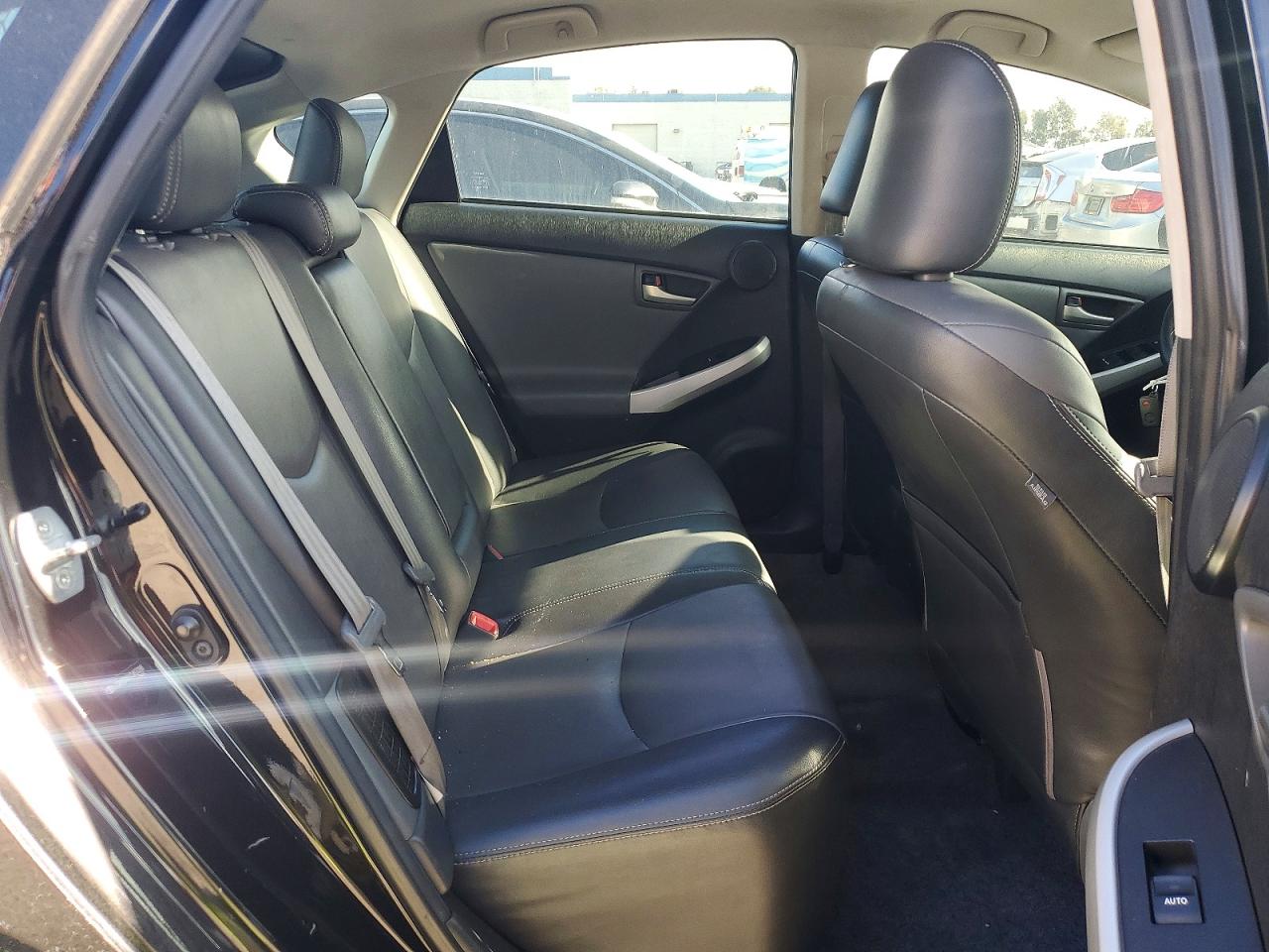 2012 TOYOTA PRIUS photo 19