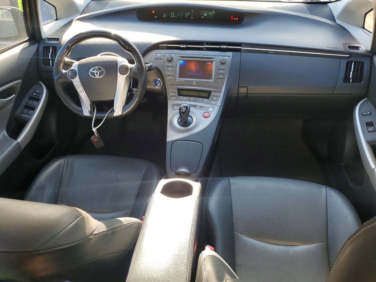 2012 TOYOTA PRIUS photo 15