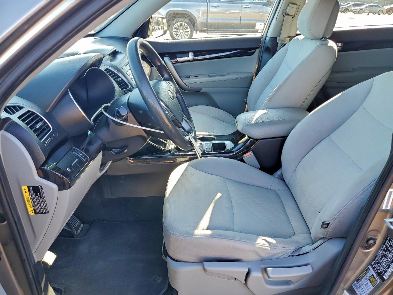 2015 KIA SORENTO LX photo 7