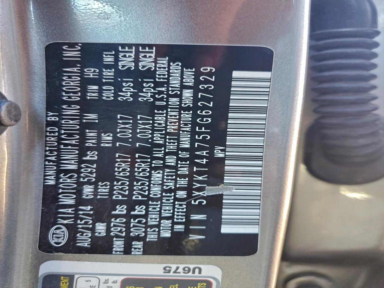 2015 KIA SORENTO LX photo 13
