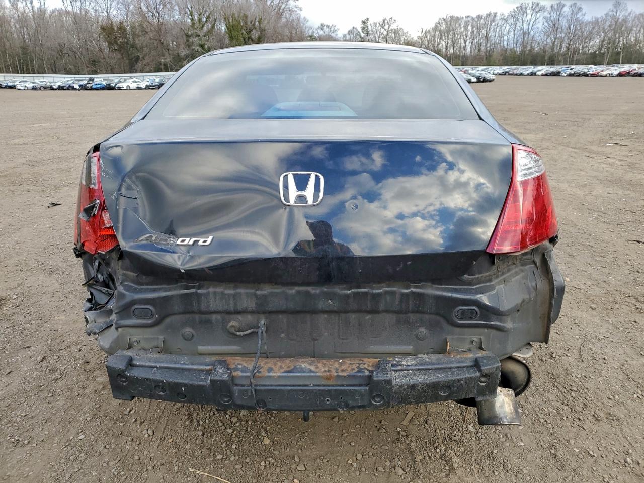 2010 HONDA ACCORD LX photo 6