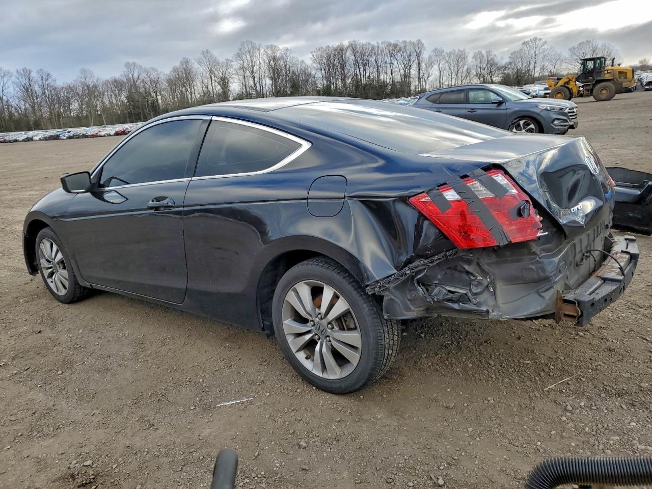 2010 HONDA ACCORD LX photo 2