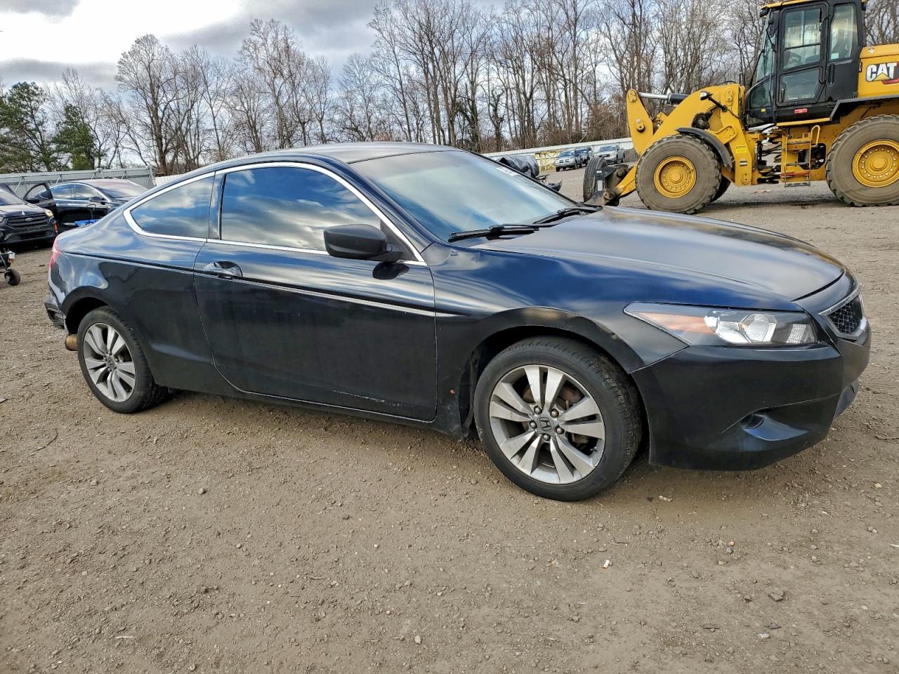 2010 HONDA ACCORD LX photo 4