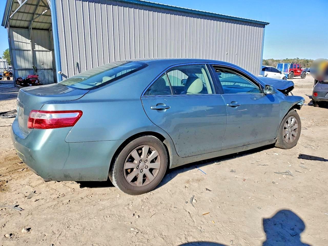 2009 TOYOTA CAMRY BASE photo 3