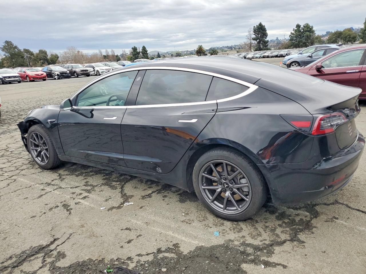 2018 TESLA MODEL 3 photo 4