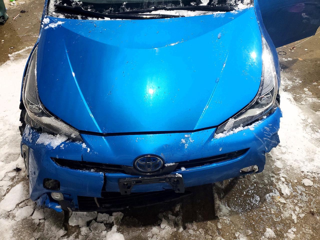 2019 TOYOTA PRIUS XLE AWD-E photo 11