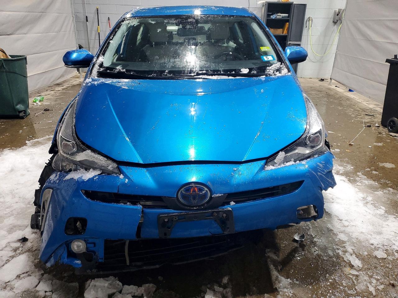 2019 TOYOTA PRIUS XLE AWD-E photo 5