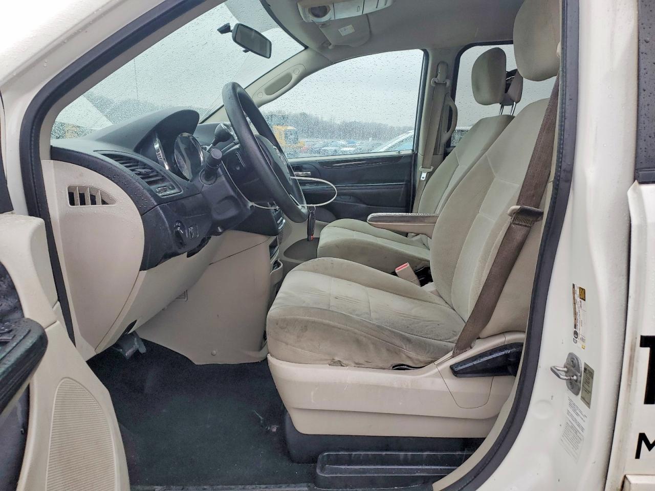 2013 DODGE GRAND CARAVAN SE photo 7