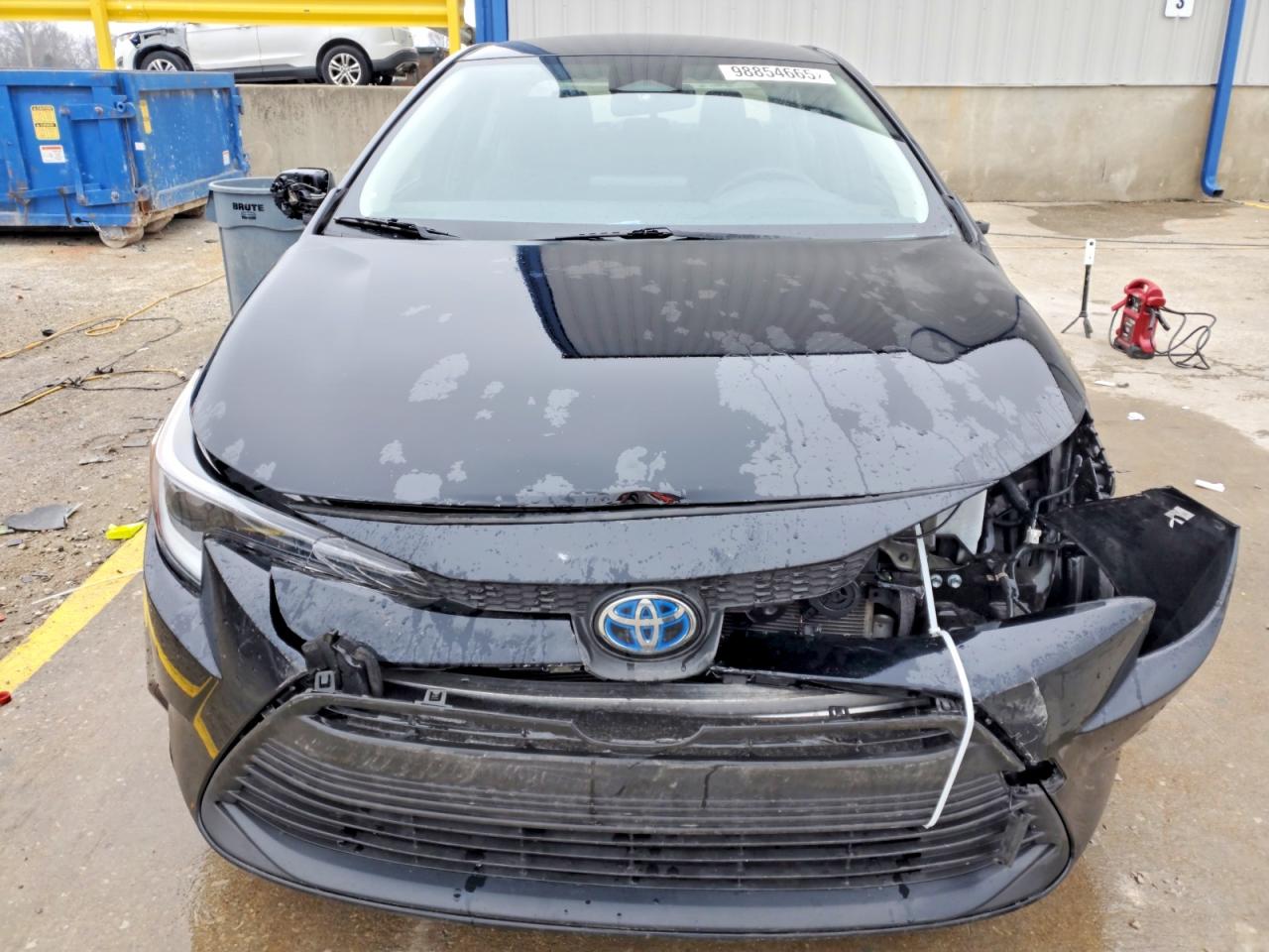 2024 TOYOTA COROLLA LE photo 5