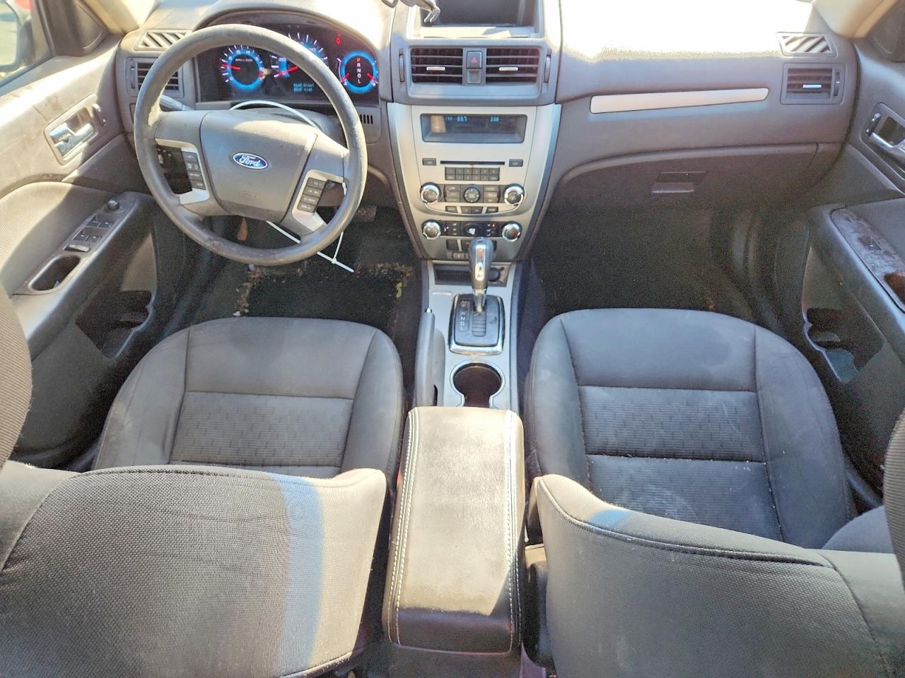 2010 FORD FUSION SE photo 8