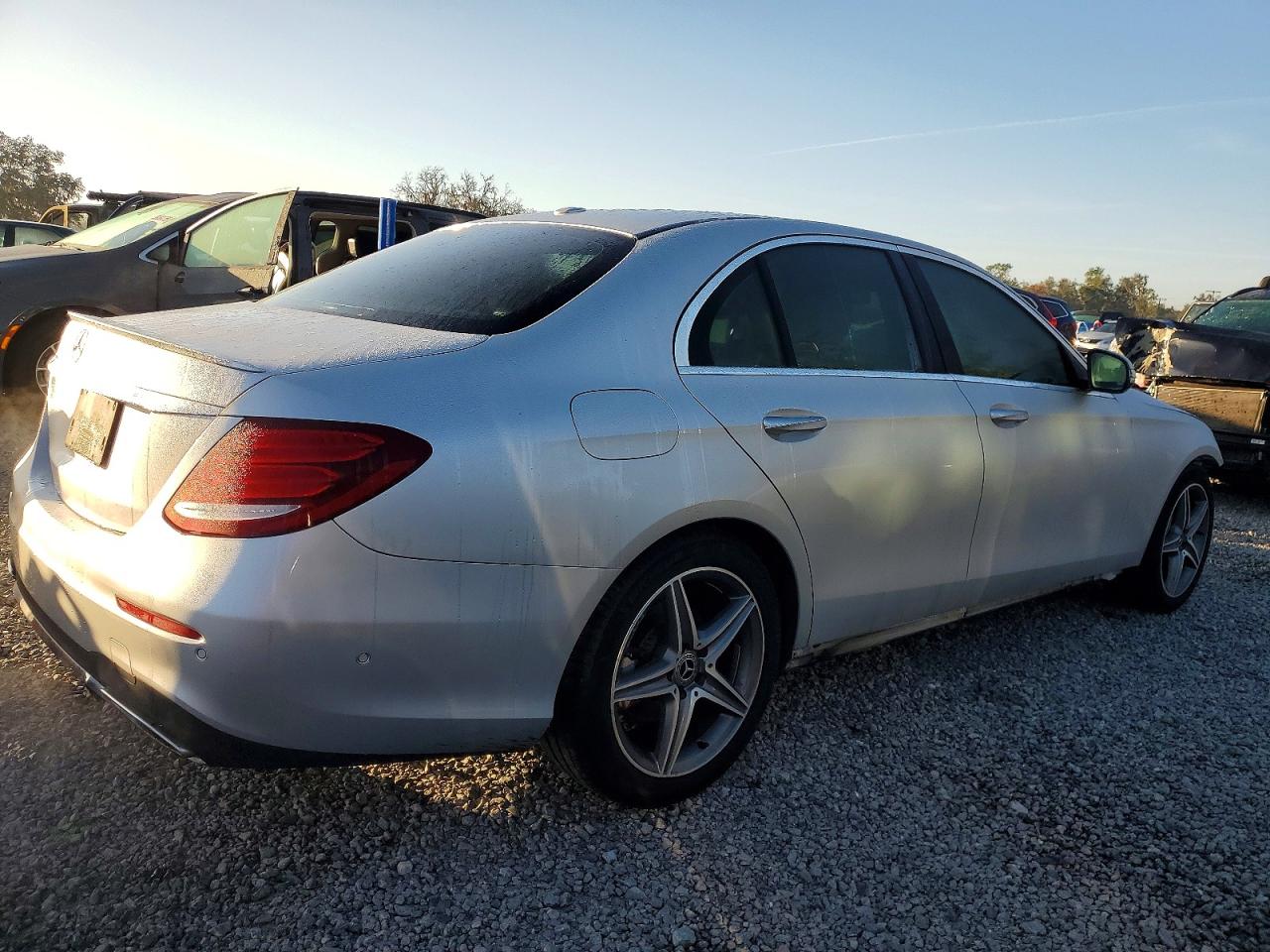 2018 MERCEDES-BENZ E 300 photo 5