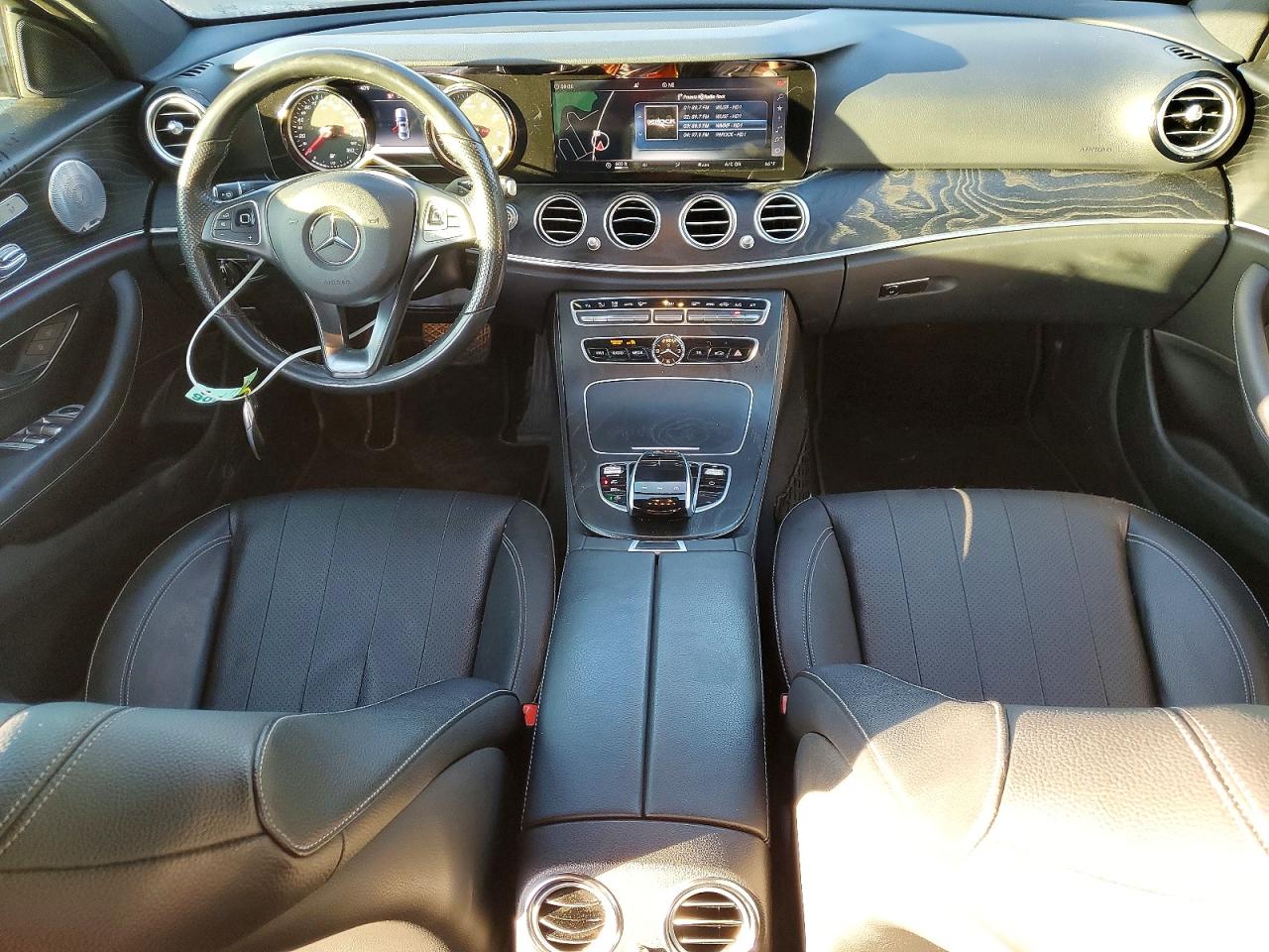 2018 MERCEDES-BENZ E 300 photo 15