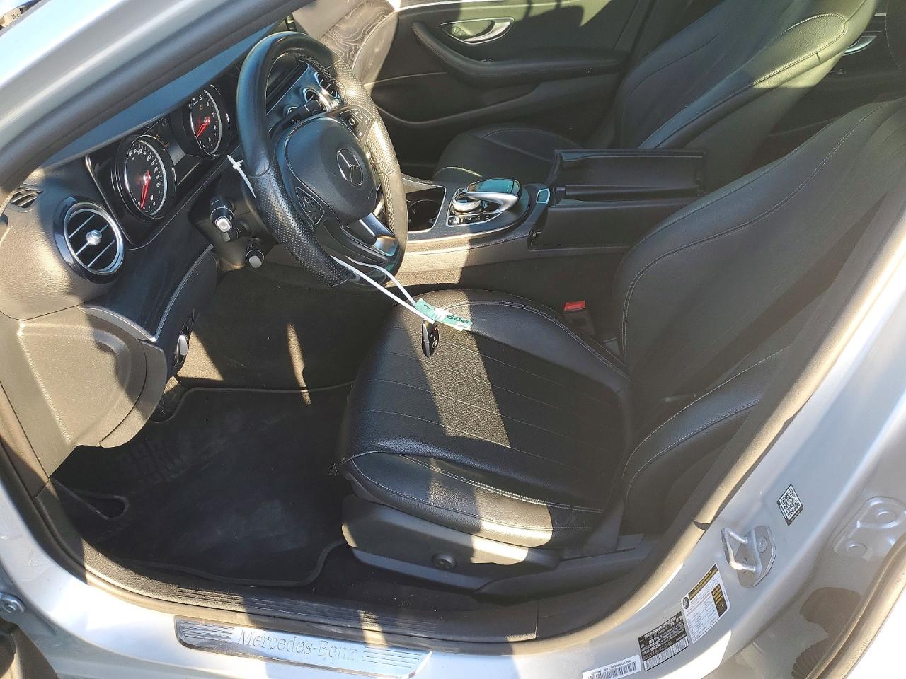 2018 MERCEDES-BENZ E 300 photo 13