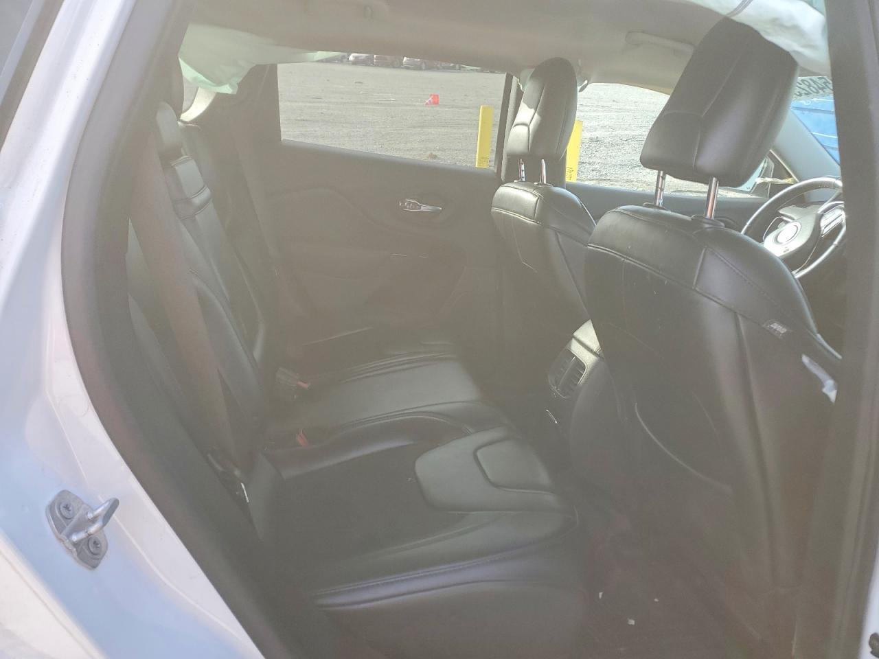 2019 JEEP CHEROKEE LATITUDE PLUS photo 21
