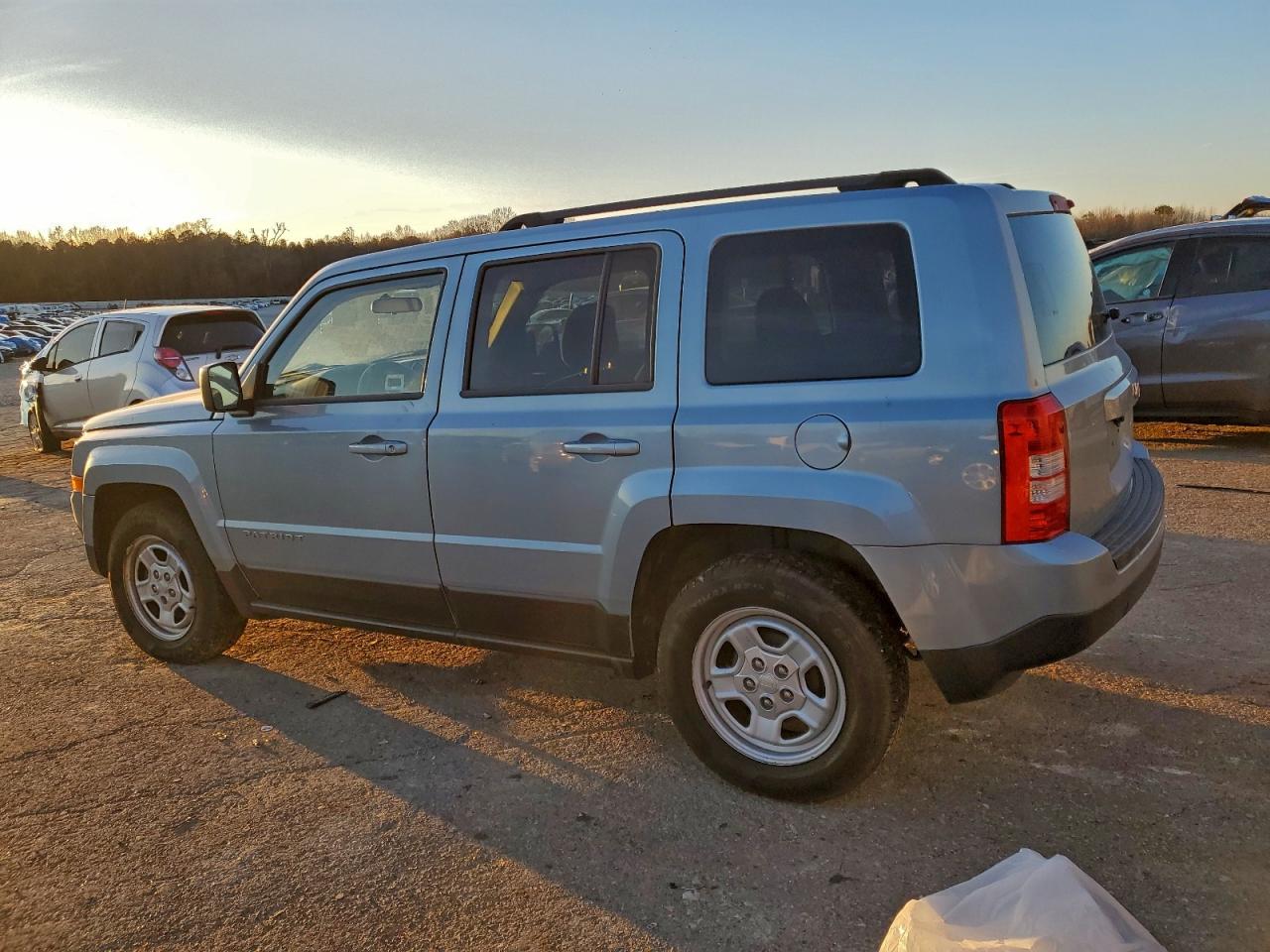 2014 JEEP PATRIOT SPORT photo 3