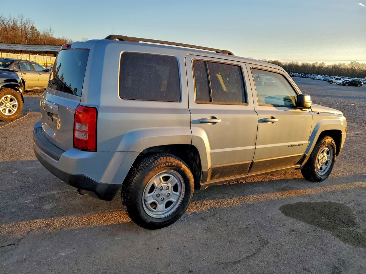 2014 JEEP PATRIOT SPORT photo 5