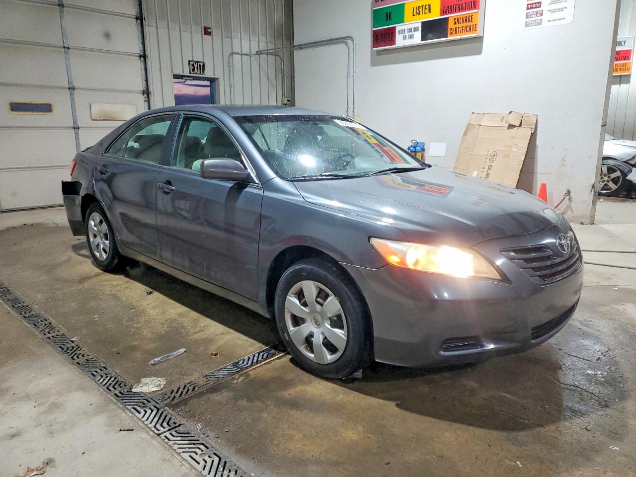 2009 TOYOTA CAMRY BASE photo 4