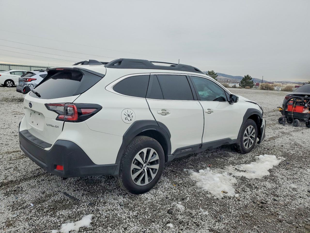 2025 SUBARU OUTBACK PREMIUM photo 3