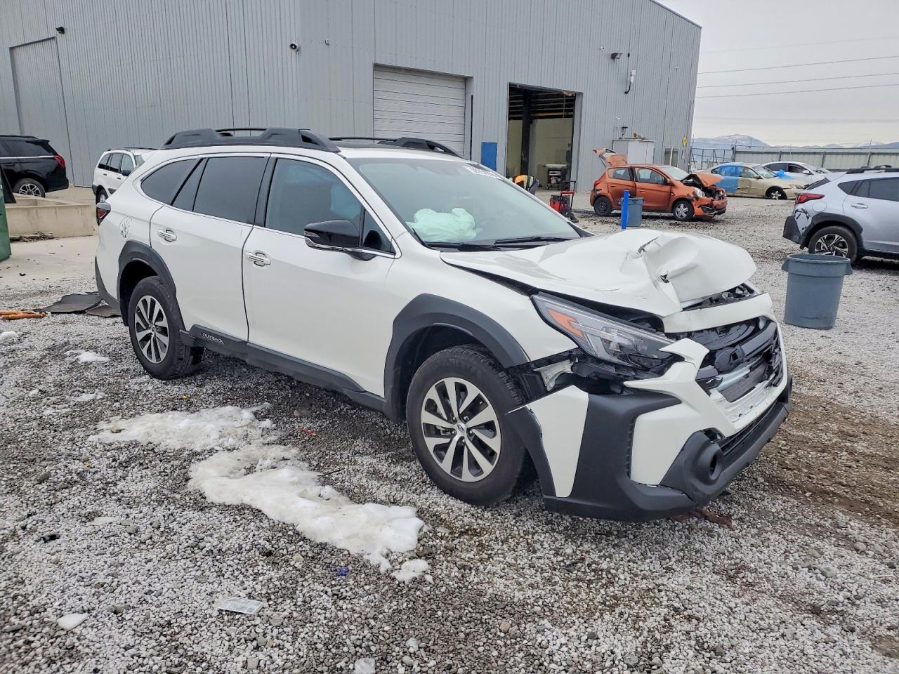 2025 SUBARU OUTBACK PREMIUM photo 4