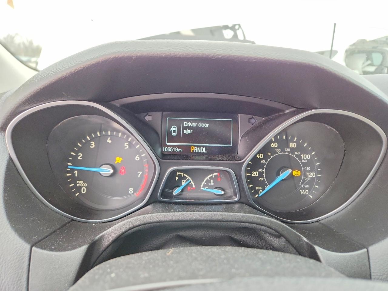 2015 FORD FOCUS SE photo 9