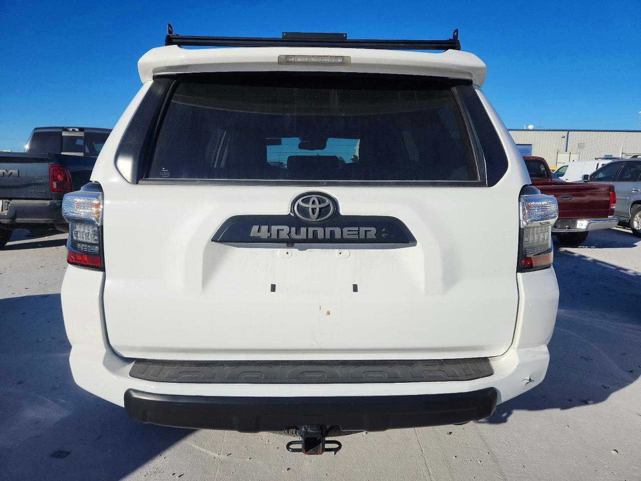 2022 TOYOTA 4RUNNER SR5 PREMIUM photo 6