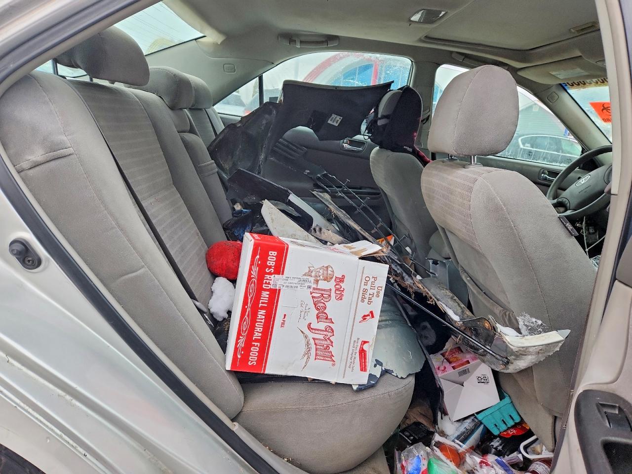 2006 TOYOTA CAMRY LE photo 10