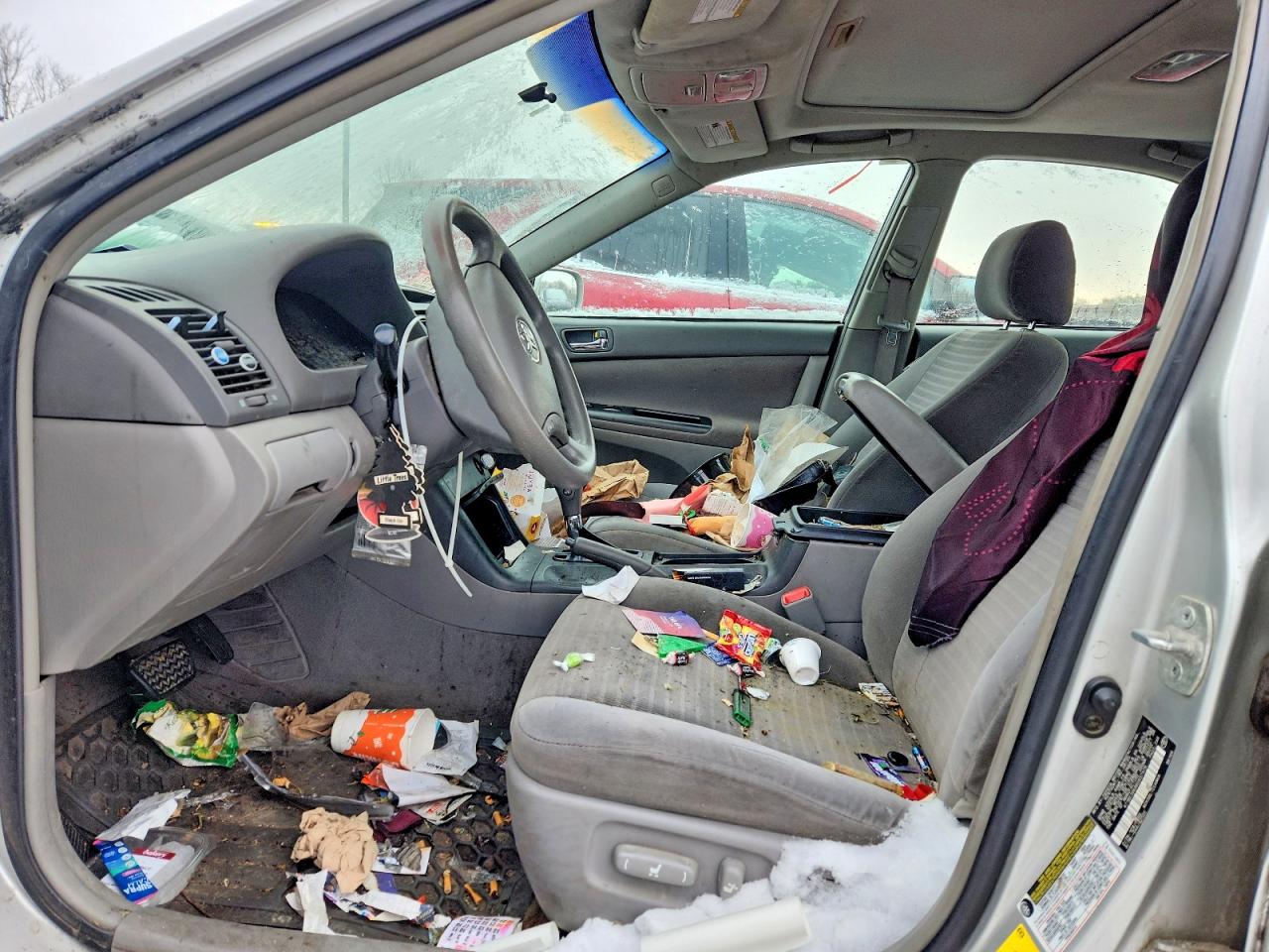 2006 TOYOTA CAMRY LE photo 7