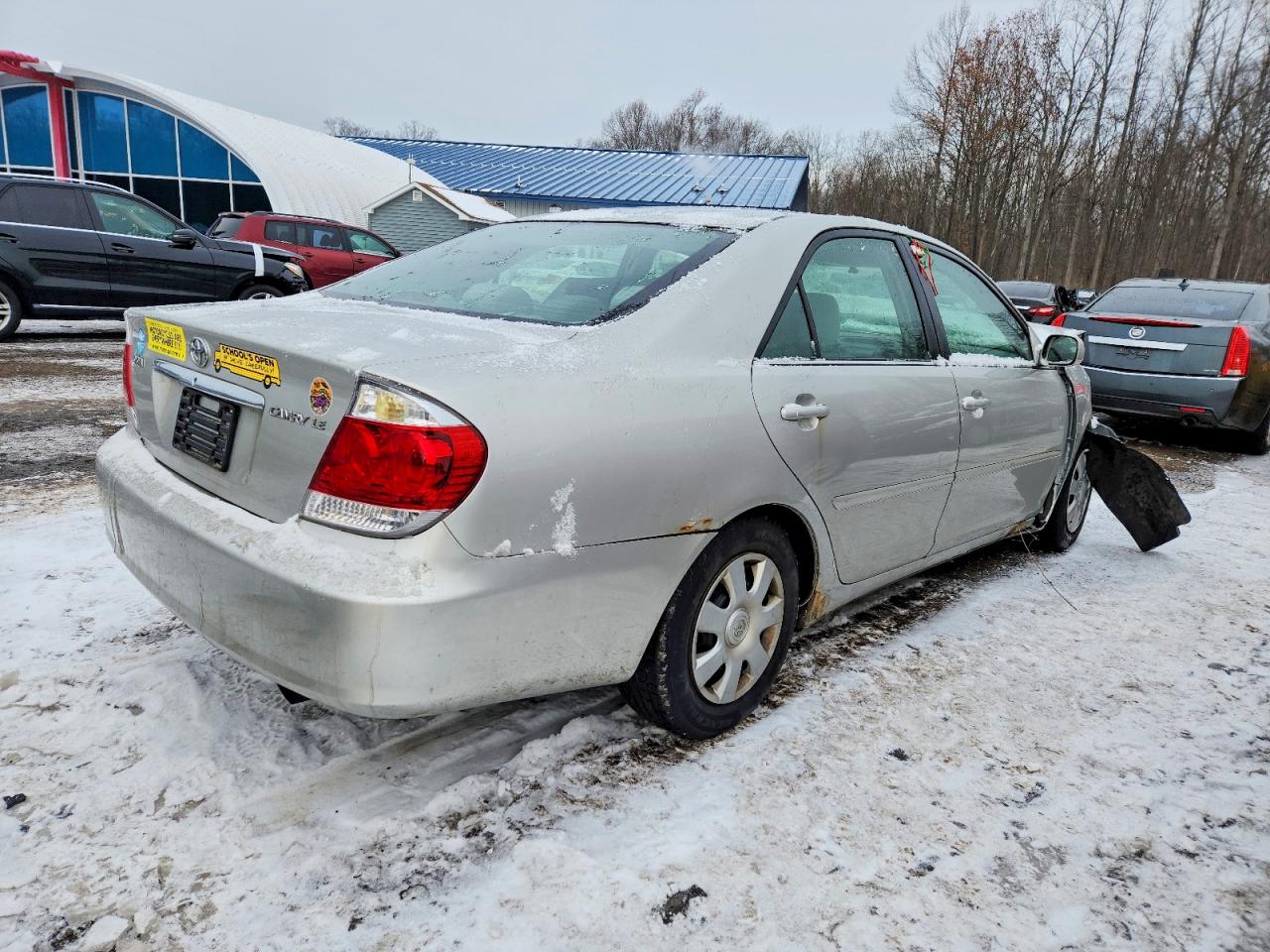 2006 TOYOTA CAMRY LE photo 3