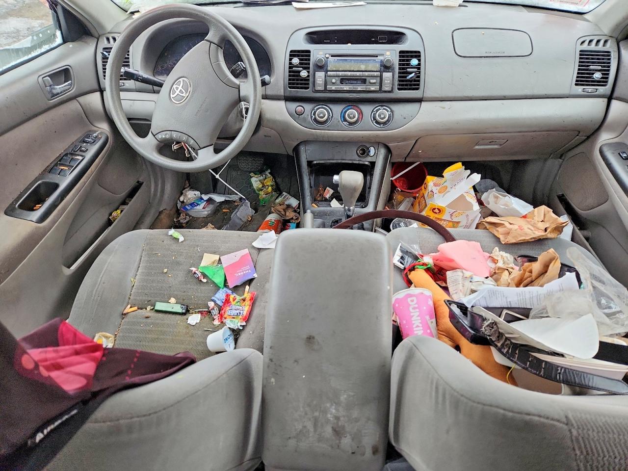 2006 TOYOTA CAMRY LE photo 8