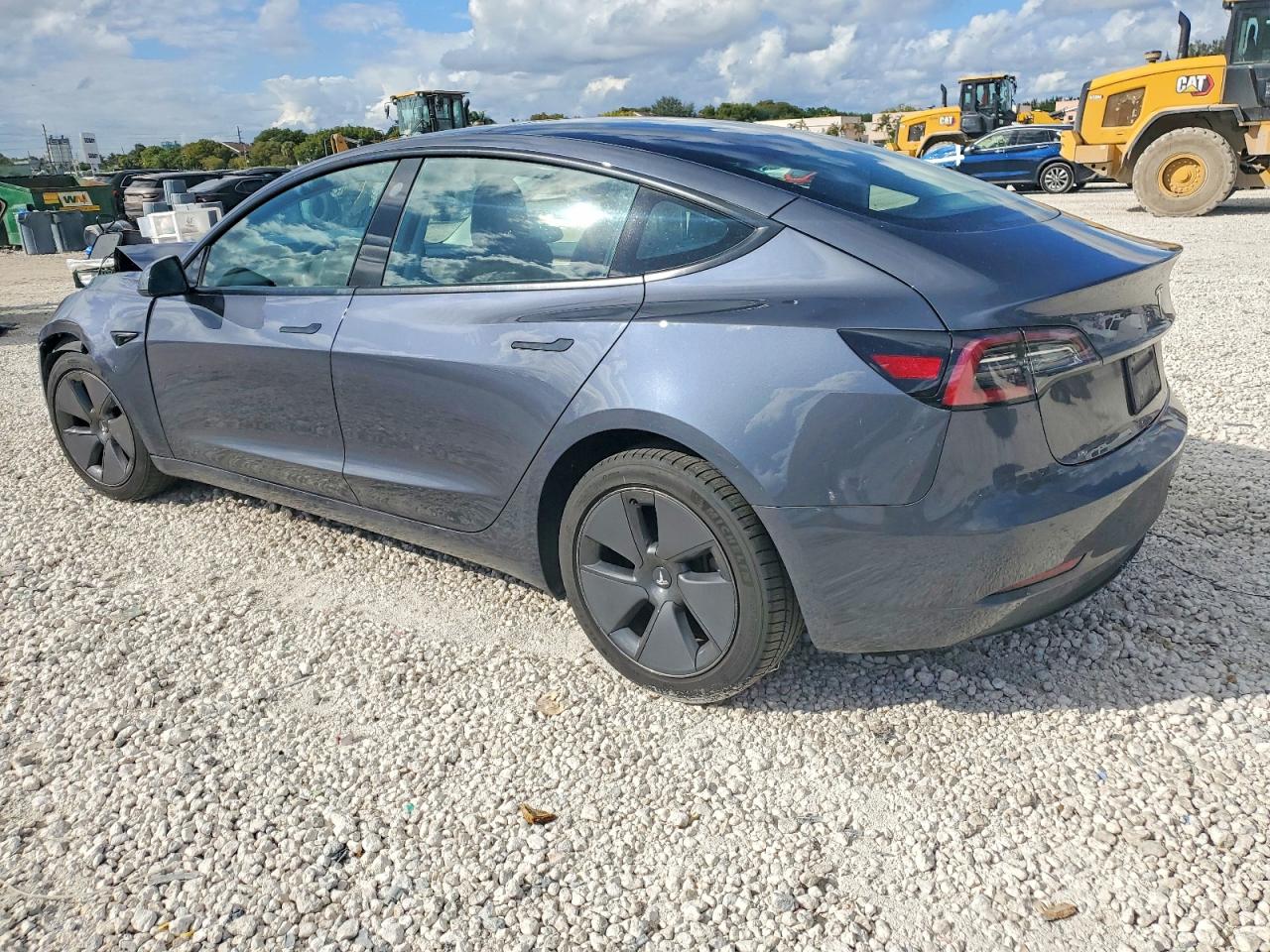 2023 TESLA MODEL 3 photo 4