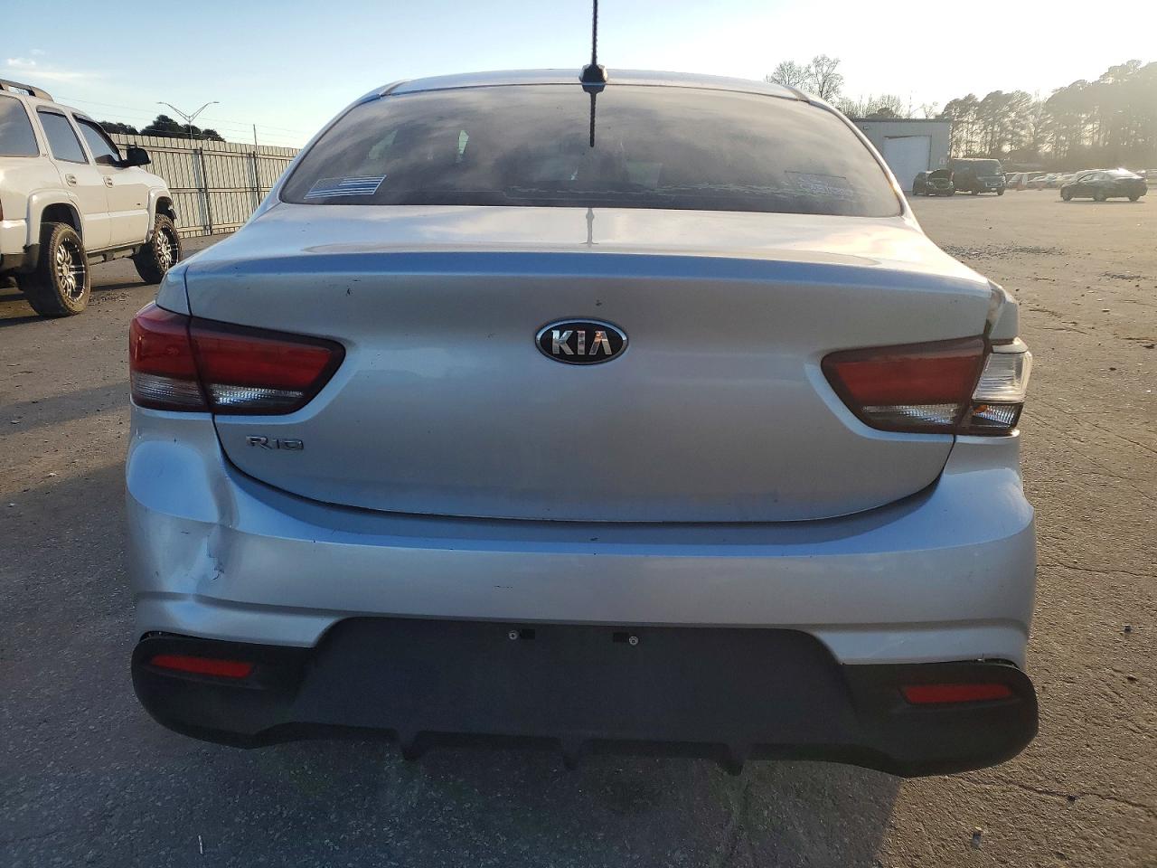 2018 KIA RIO LX photo 6
