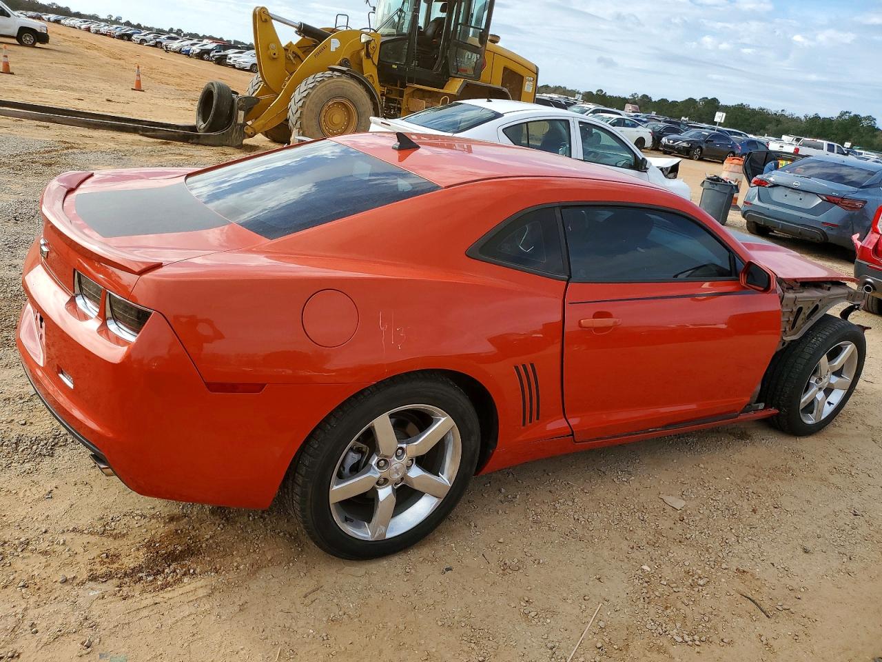 2013 CHEVROLET CAMARO LT photo 3