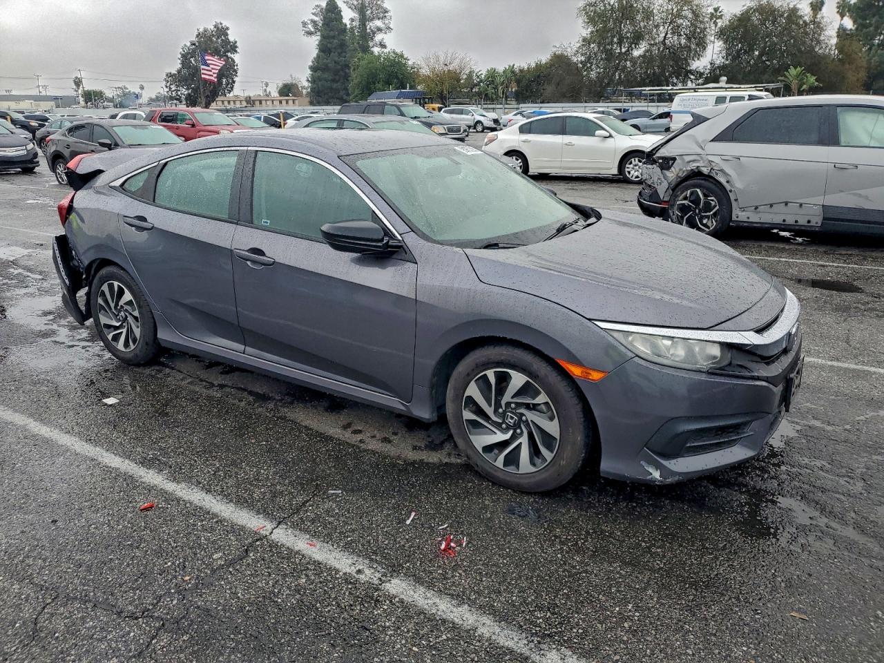2016 HONDA CIVIC LX photo 4