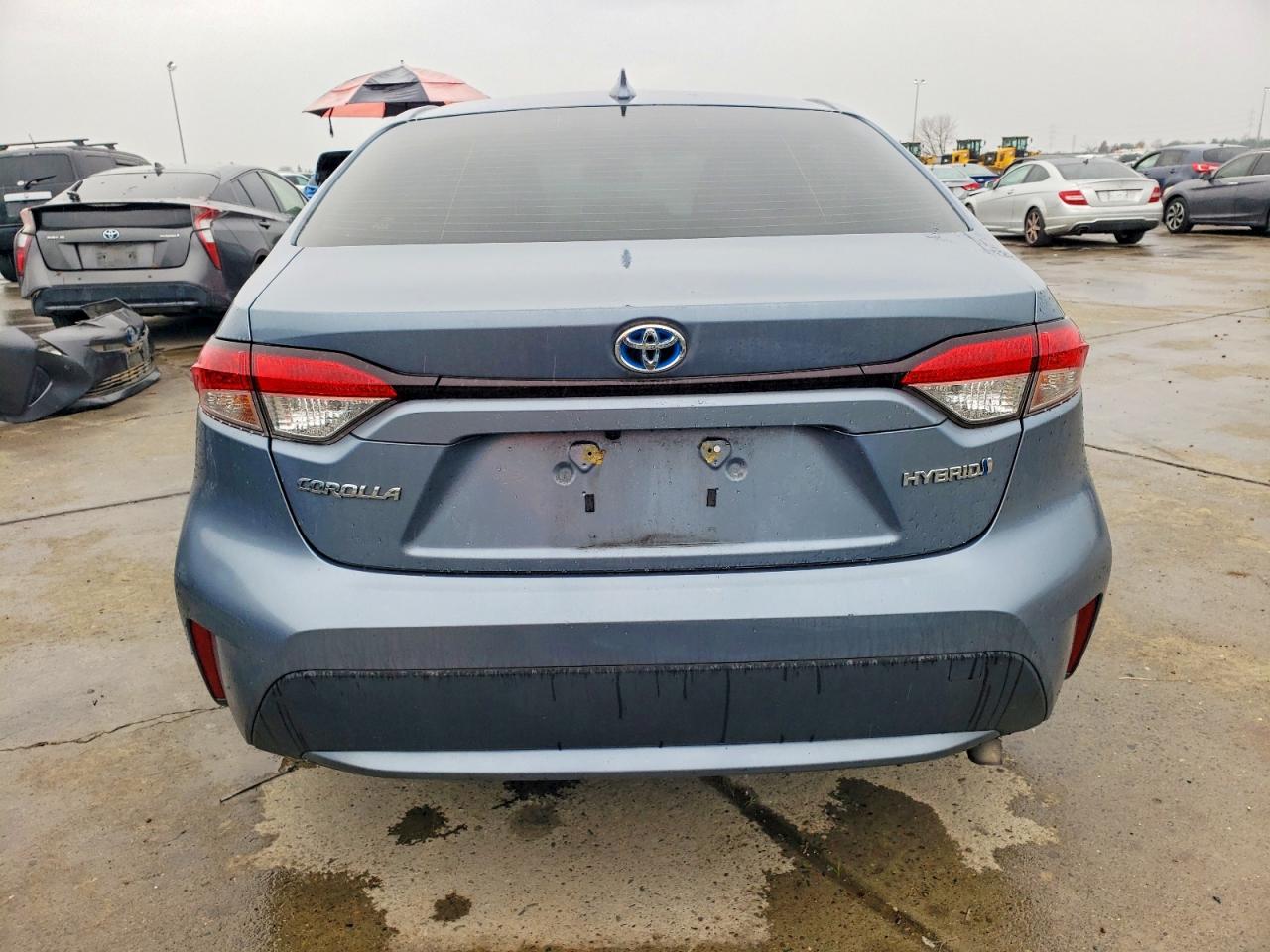 2021 TOYOTA COROLLA LE photo 6
