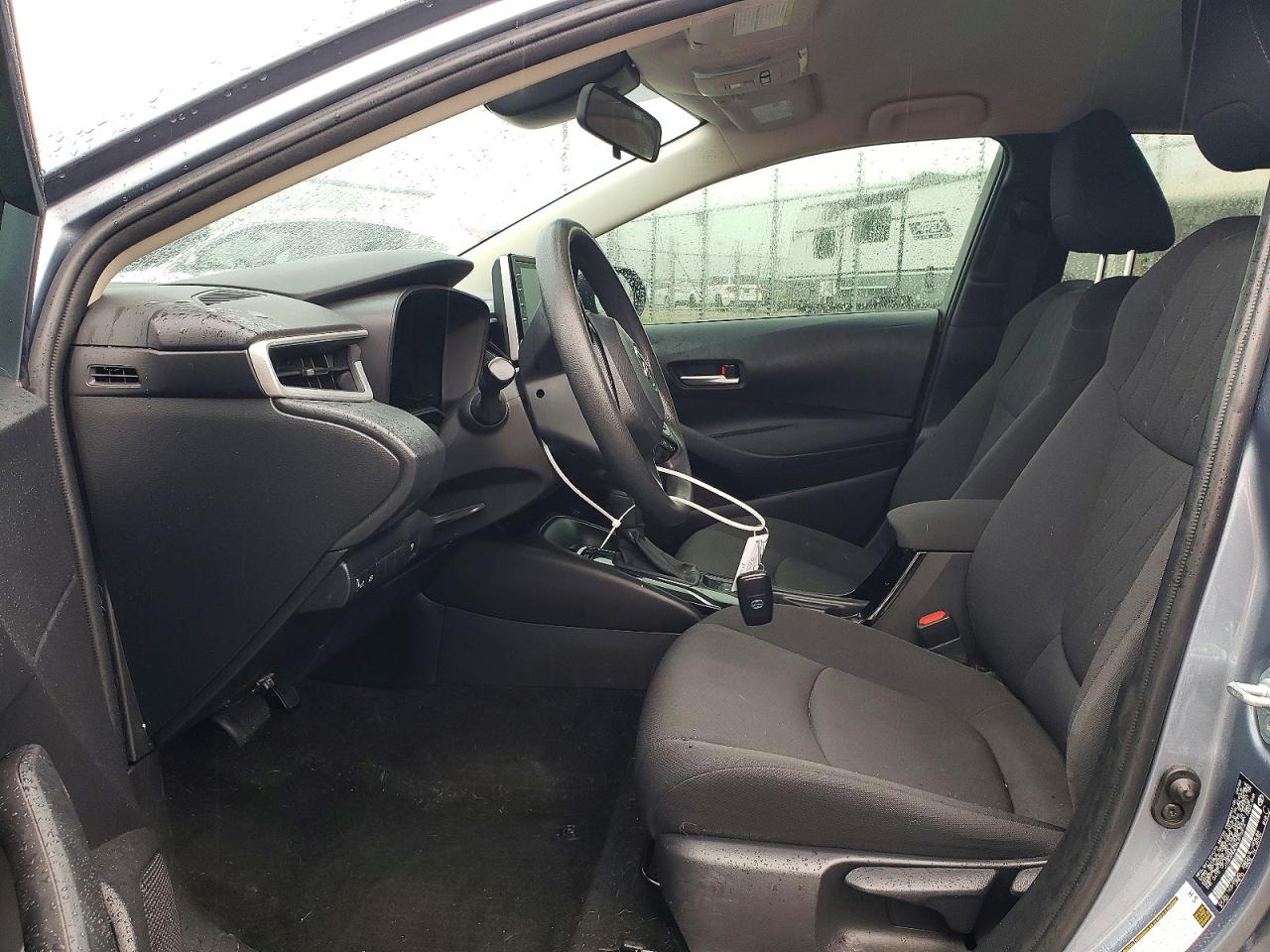 2021 TOYOTA COROLLA LE photo 7