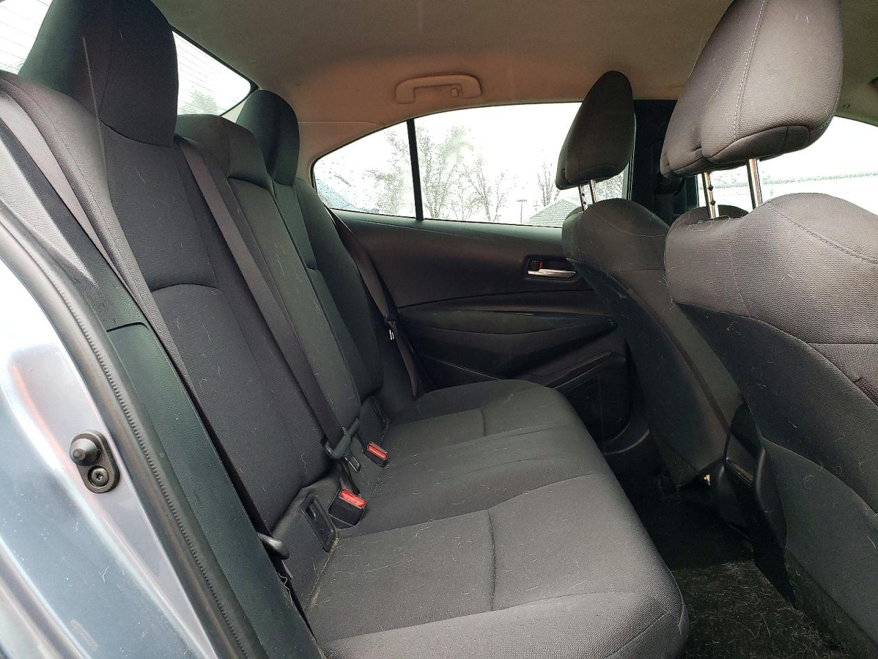 2021 TOYOTA COROLLA LE photo 10
