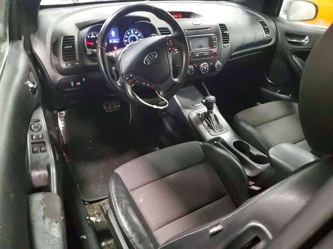 2014 KIA FORTE SX photo 8