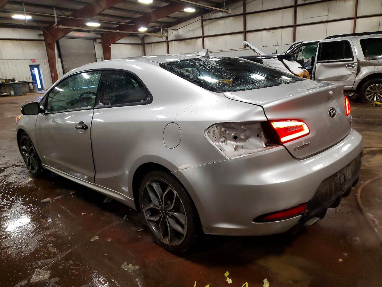 2014 KIA FORTE SX photo 2