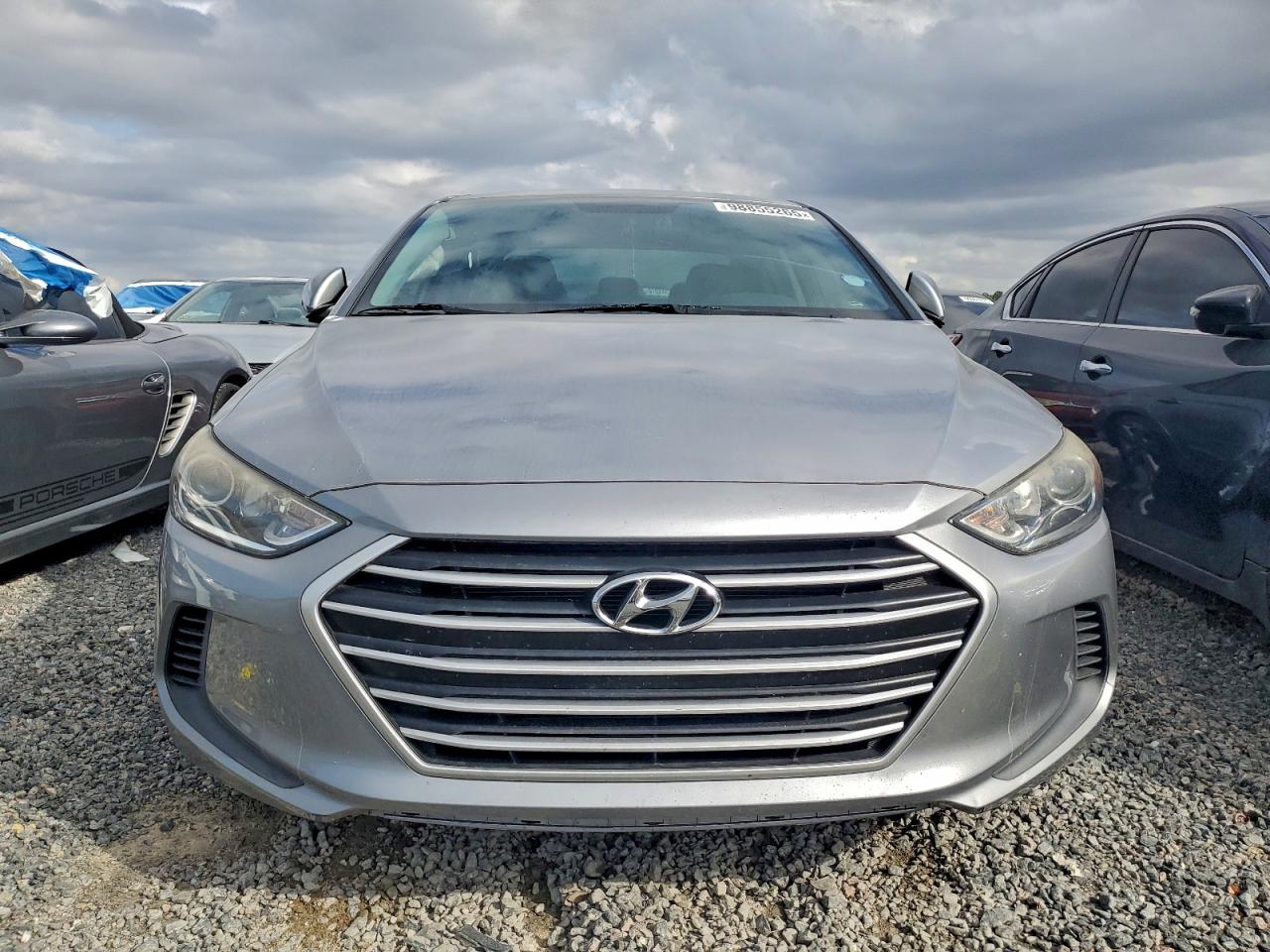 2017 HYUNDAI ELANTRA SE photo 5