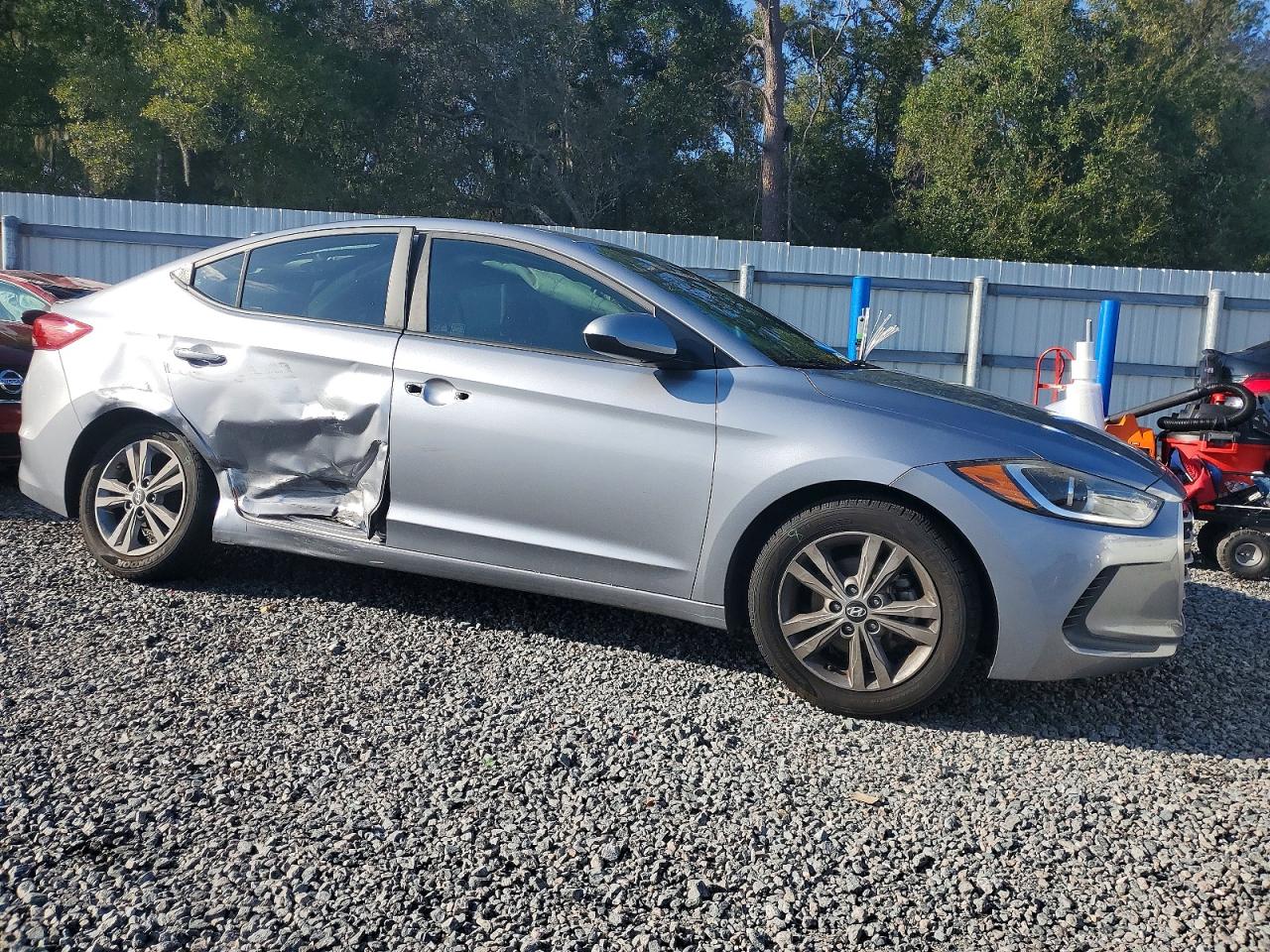 2017 HYUNDAI ELANTRA SE photo 4