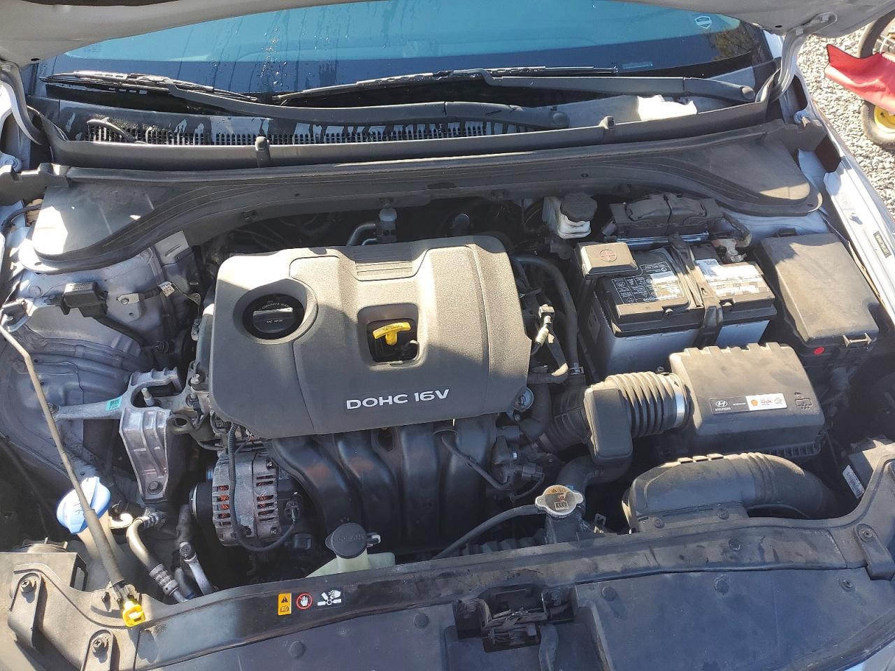 2017 HYUNDAI ELANTRA SE photo 11