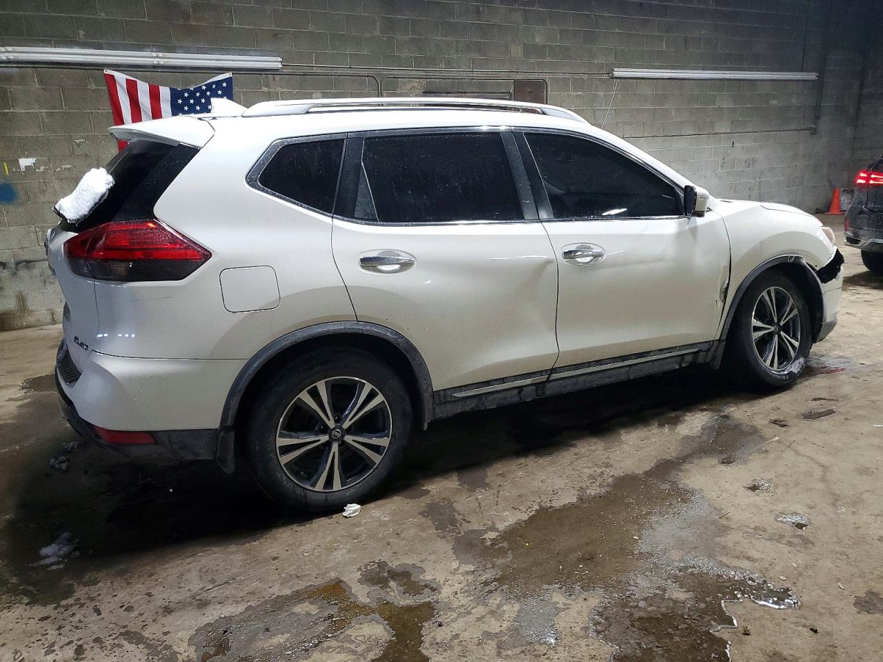 2017 NISSAN ROGUE S photo 3