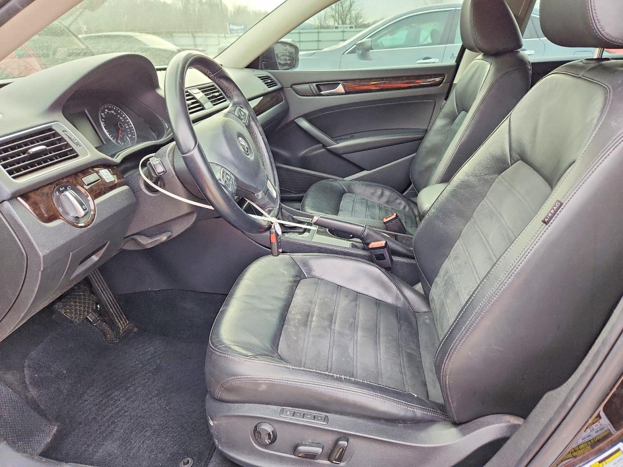 2014 VOLKSWAGEN PASSAT SEL photo 7