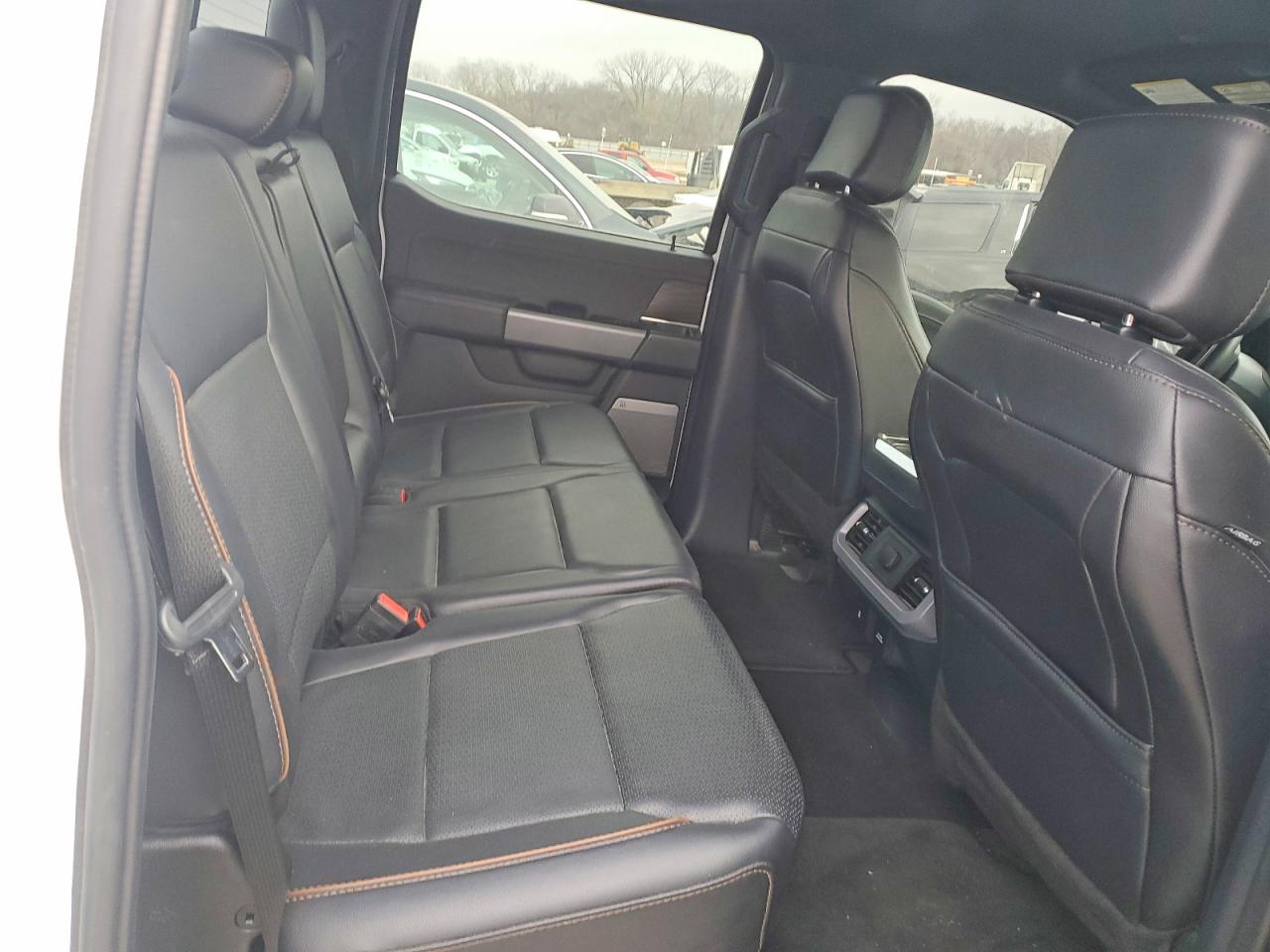 2024 FORD F150 LARIAT photo 19