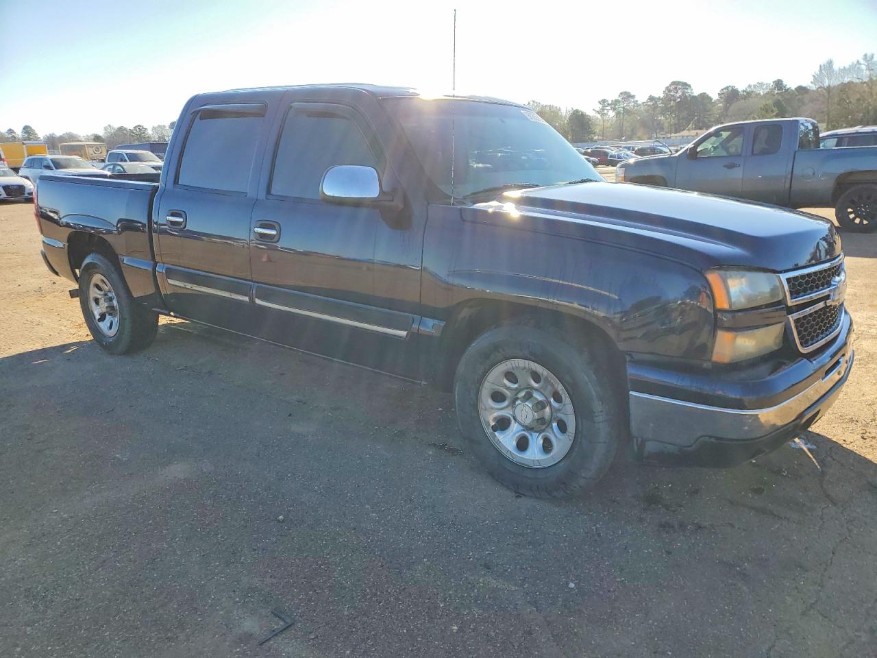 2007 CHEVROLET SILVERADO C1500 CLASSIC CREW CAB photo 4