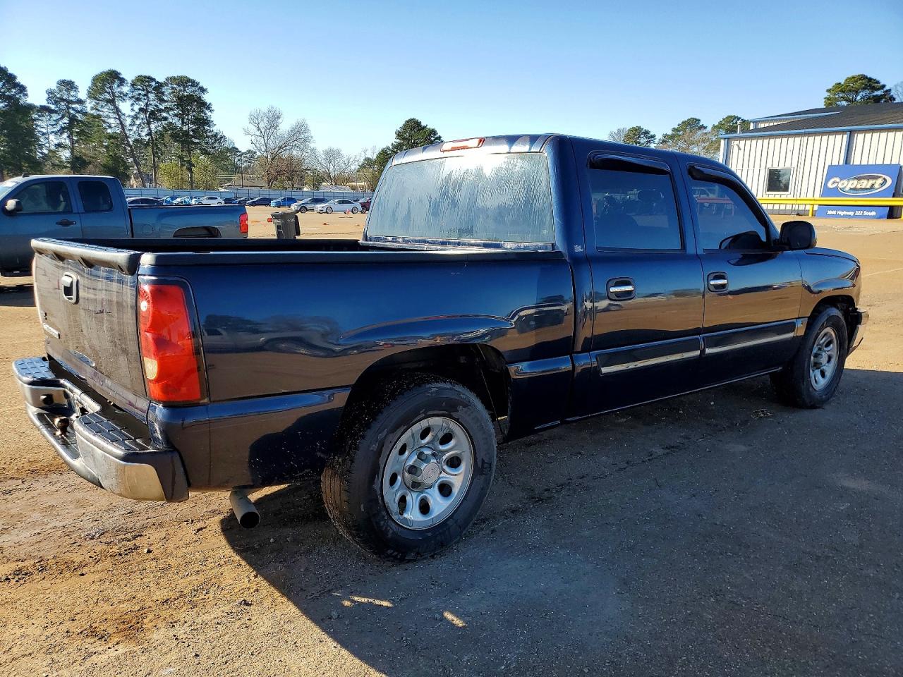 2007 CHEVROLET SILVERADO C1500 CLASSIC CREW CAB photo 3