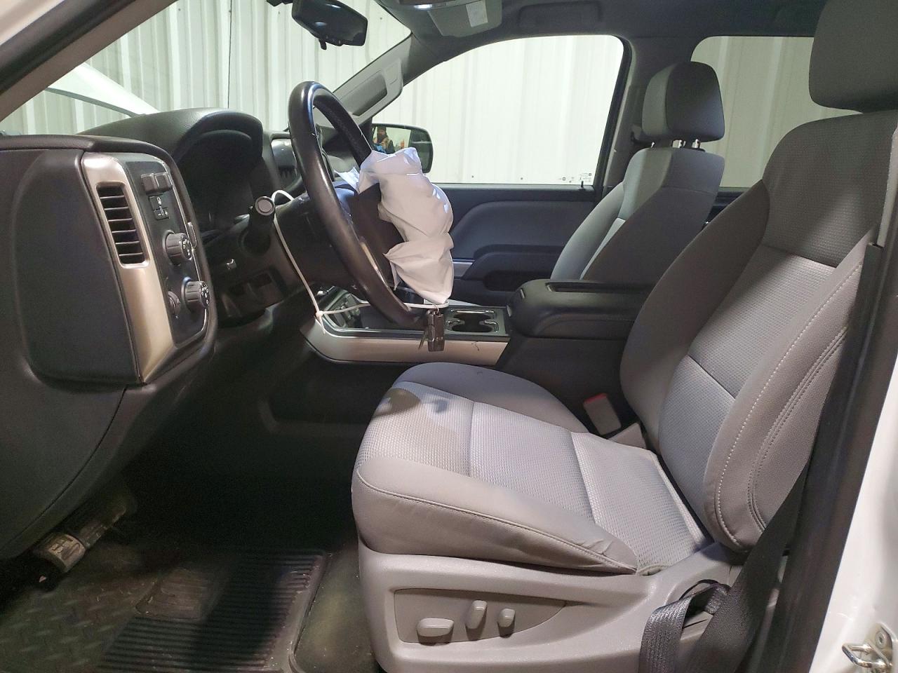 2018 CHEVROLET SILVERADO K1500 LT photo 7