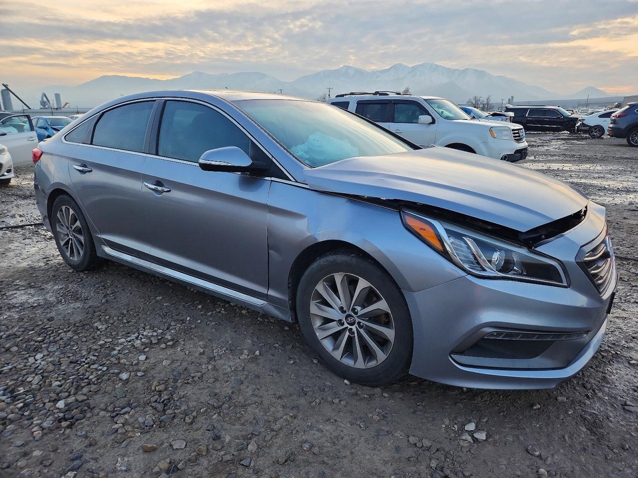 2016 HYUNDAI SONATA SPORT photo 7