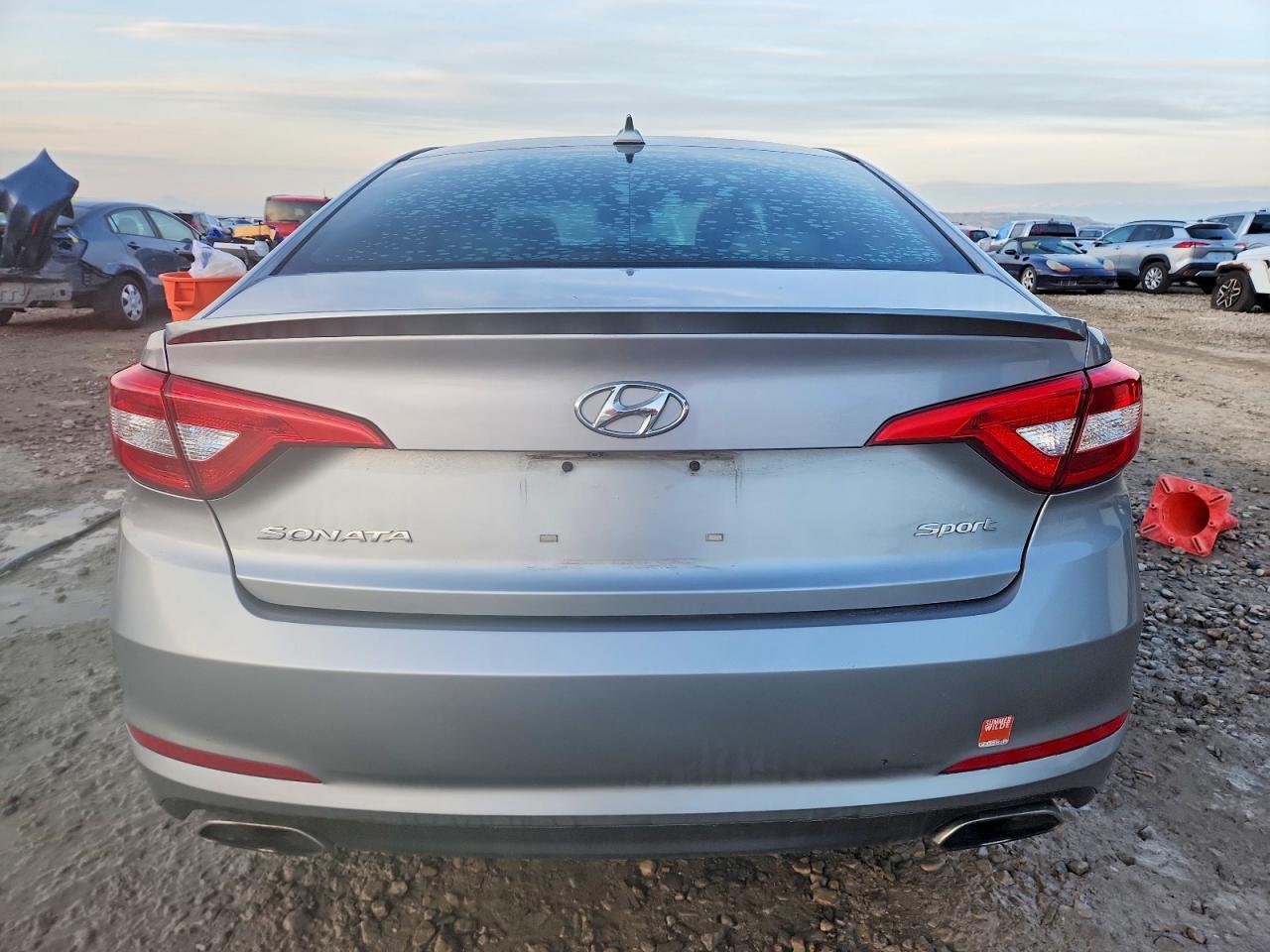 2016 HYUNDAI SONATA SPORT photo 11